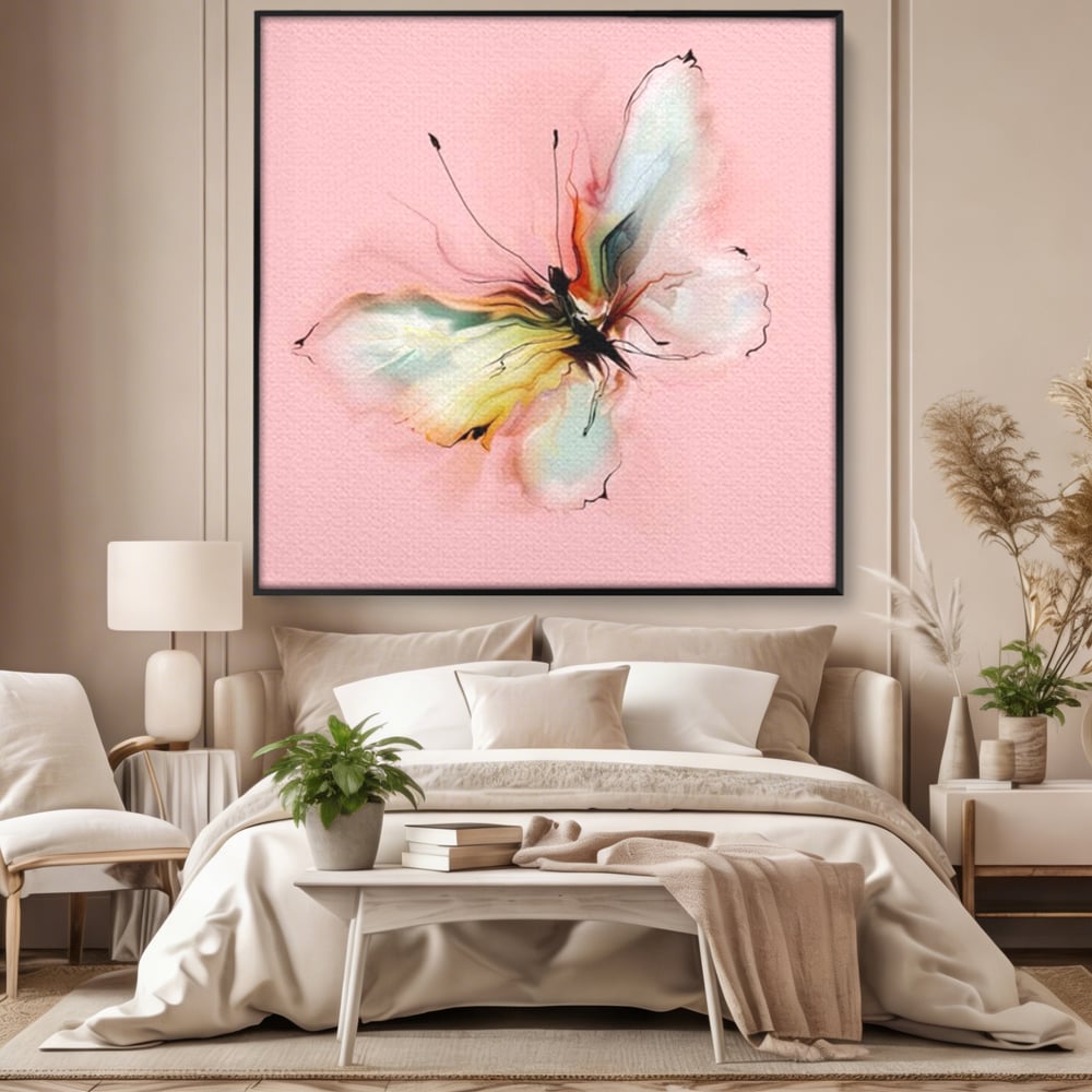Tablou canvas cu tablou canvas cu fluture in pastel, in rama de aluminiu negru, pe perete intr-un dormitor